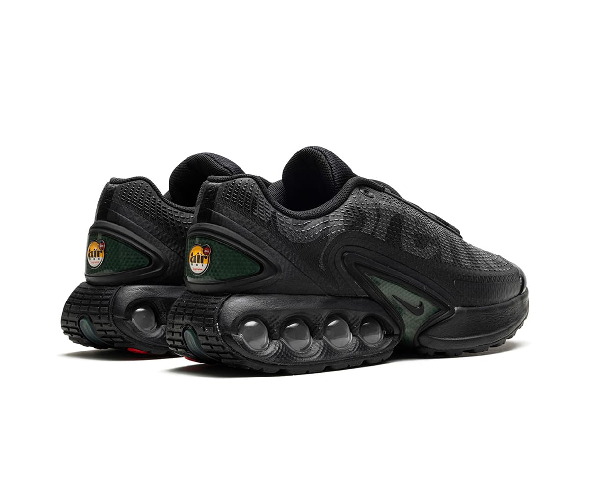 Nike Air Max Dn SP Supreme Black