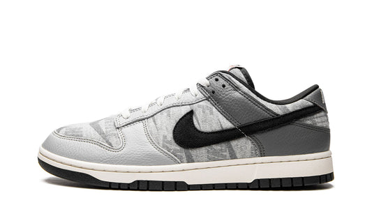 Nike Dunk Low SE Copy Paste