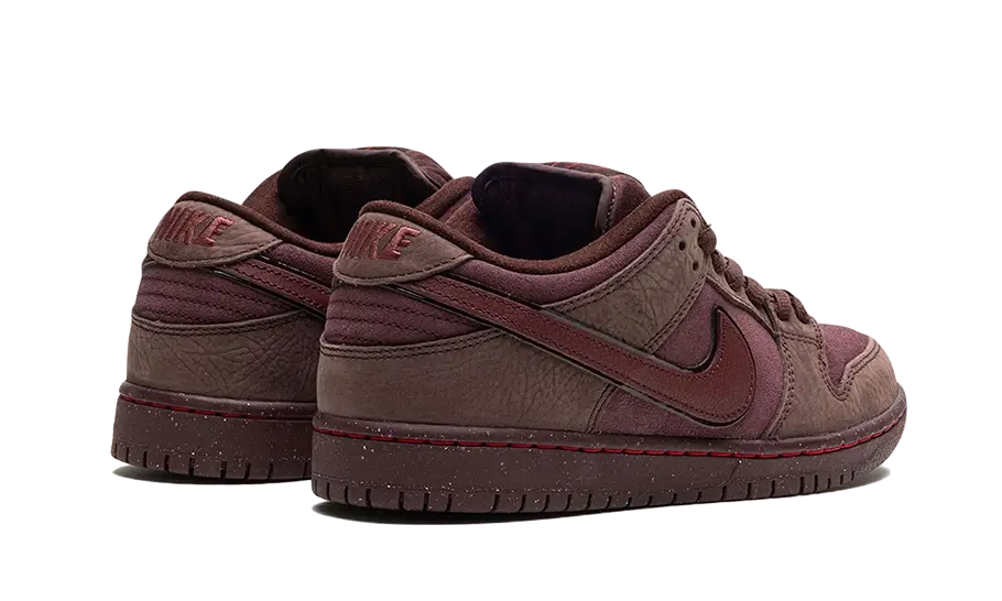 Nike SB Dunk Low City of Love Burgundský kríž