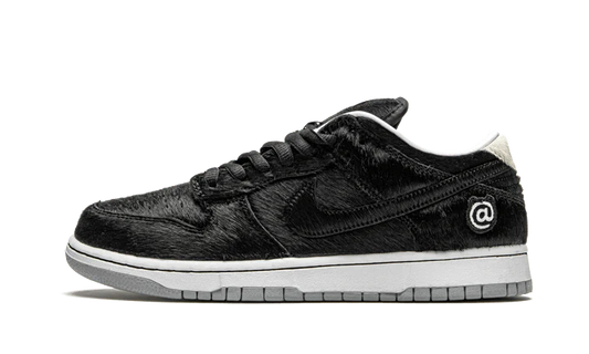 Nike SB Dunk Low BE@RBRICK Medicom Toy